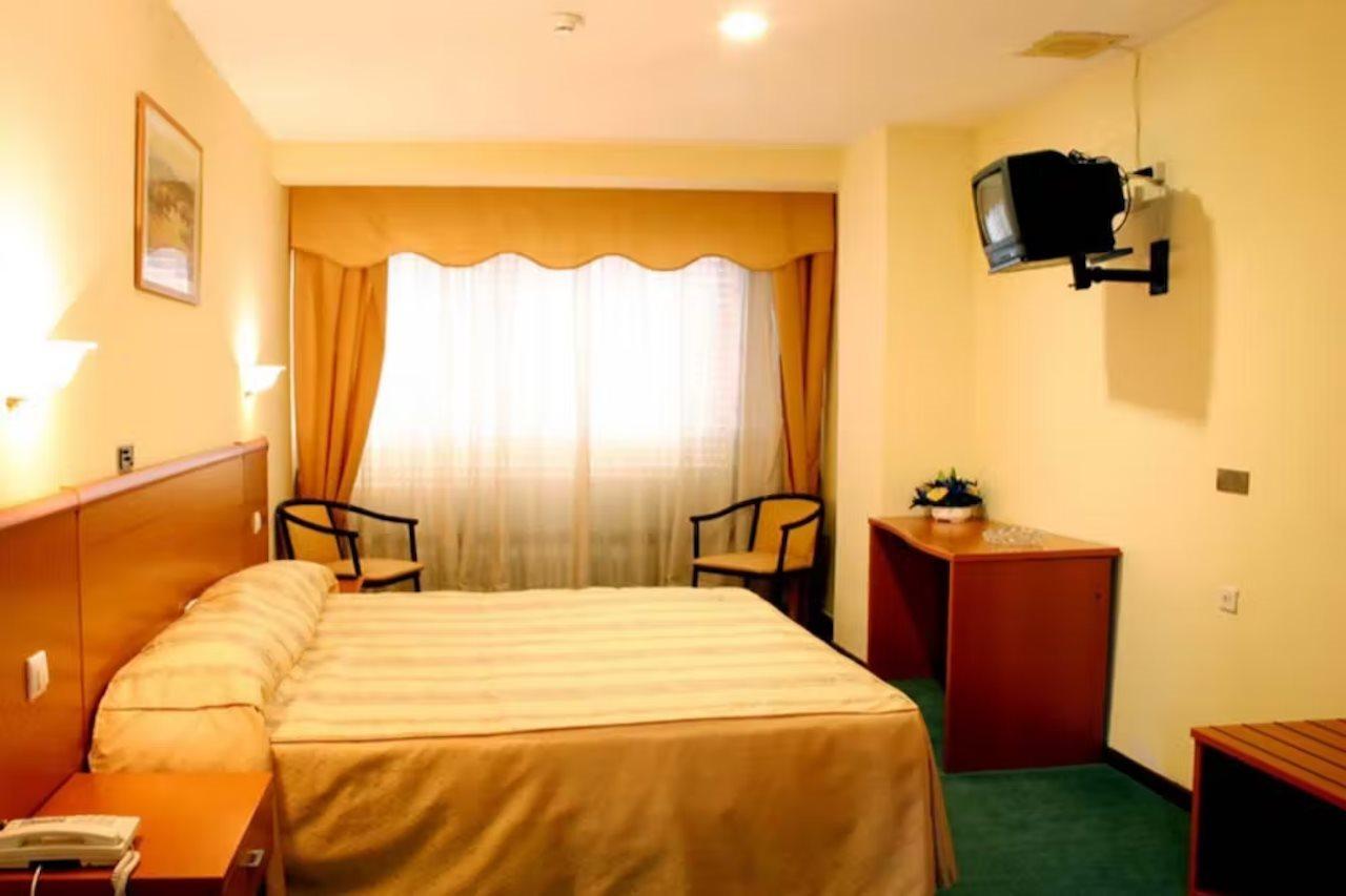 Hotel Las Vinas アルテイショ エクステリア 写真